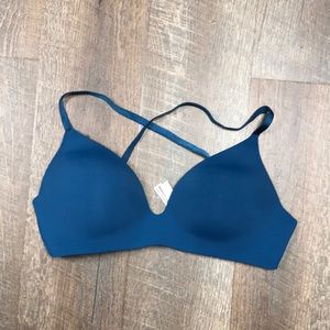 VS Lightly Lined Wireless T-shirt Bra 34C